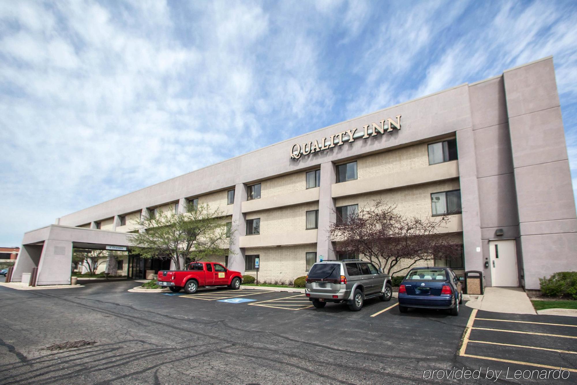 Quality Inn Elgin I-90 Exterior photo